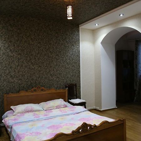 Srtashyan Apartments - Gorky Street Гюмри Екстериор снимка