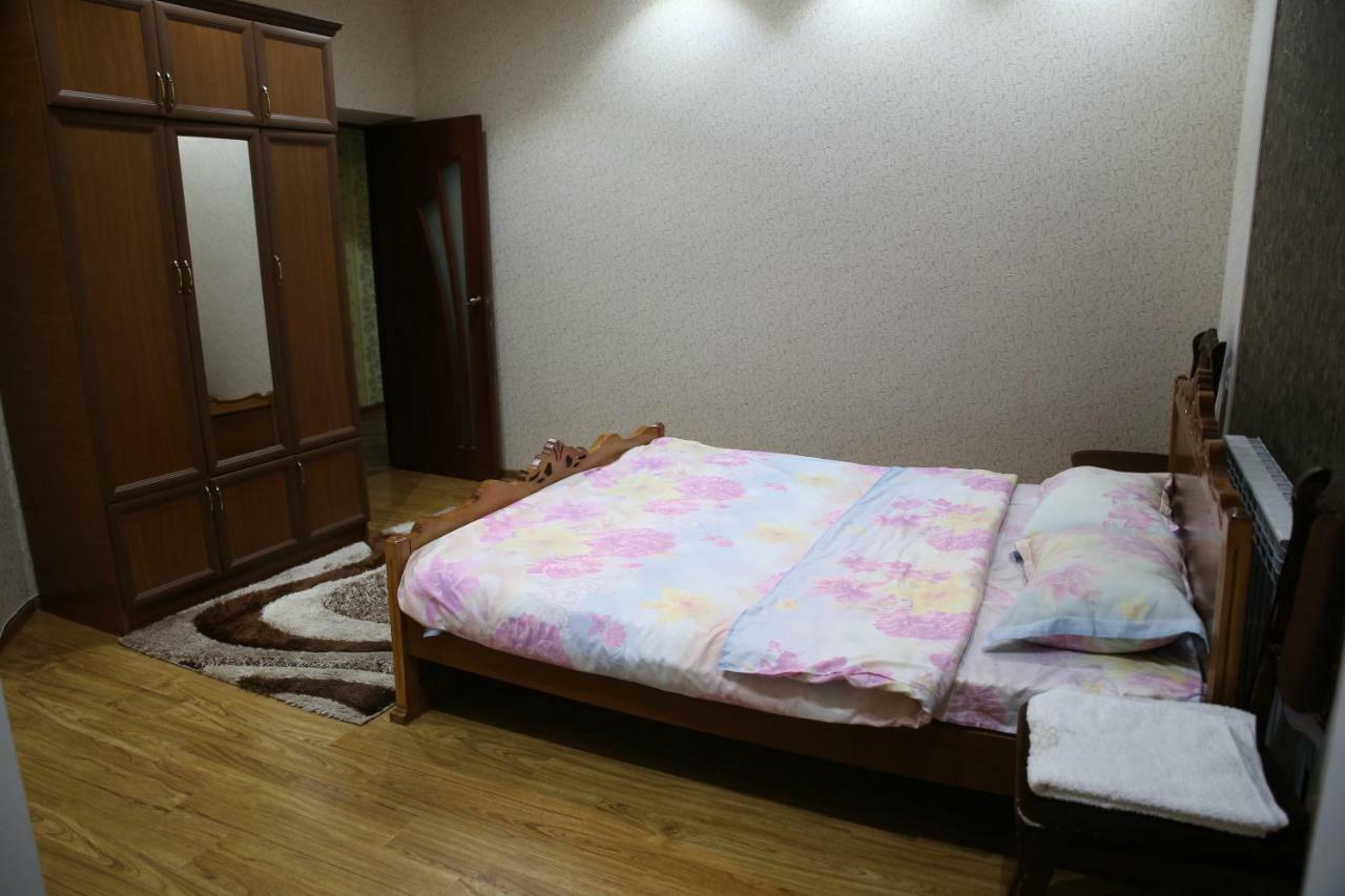 Srtashyan Apartments - Gorky Street Гюмри Екстериор снимка